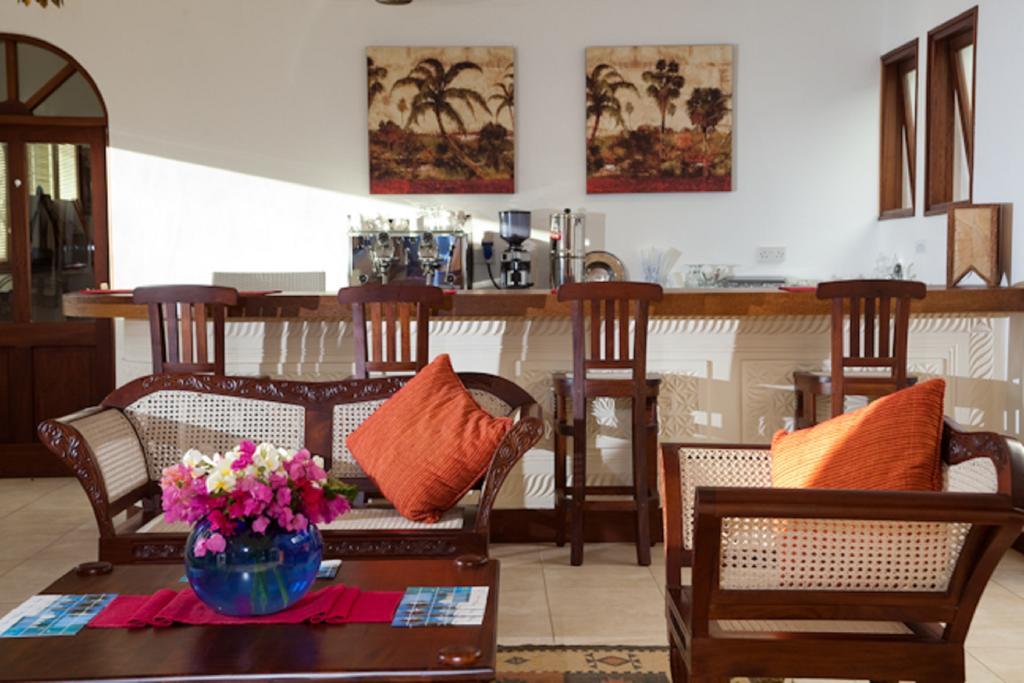Lantana Galu Beach Diani Beach Buitenkant foto