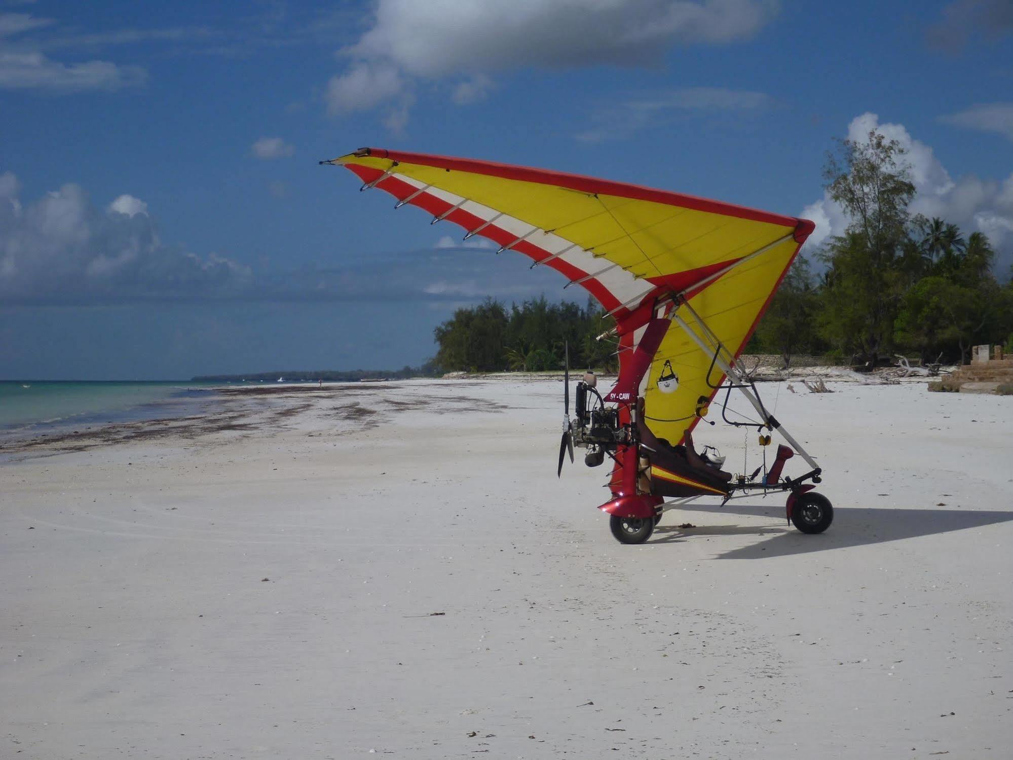 Lantana Galu Beach Diani Beach Buitenkant foto