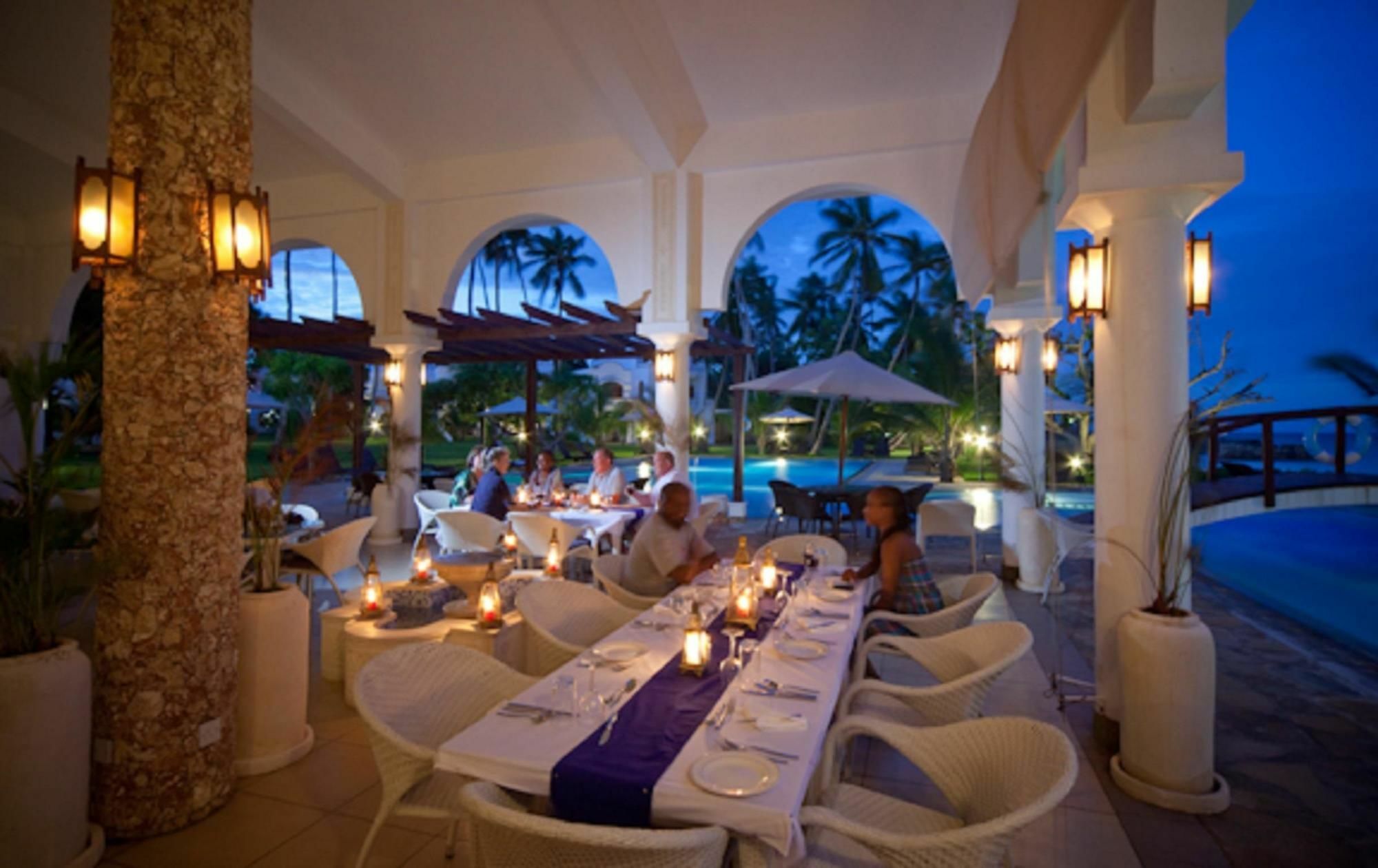 Lantana Galu Beach Diani Beach Buitenkant foto